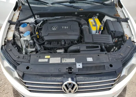 1VWAT7A33EC022610